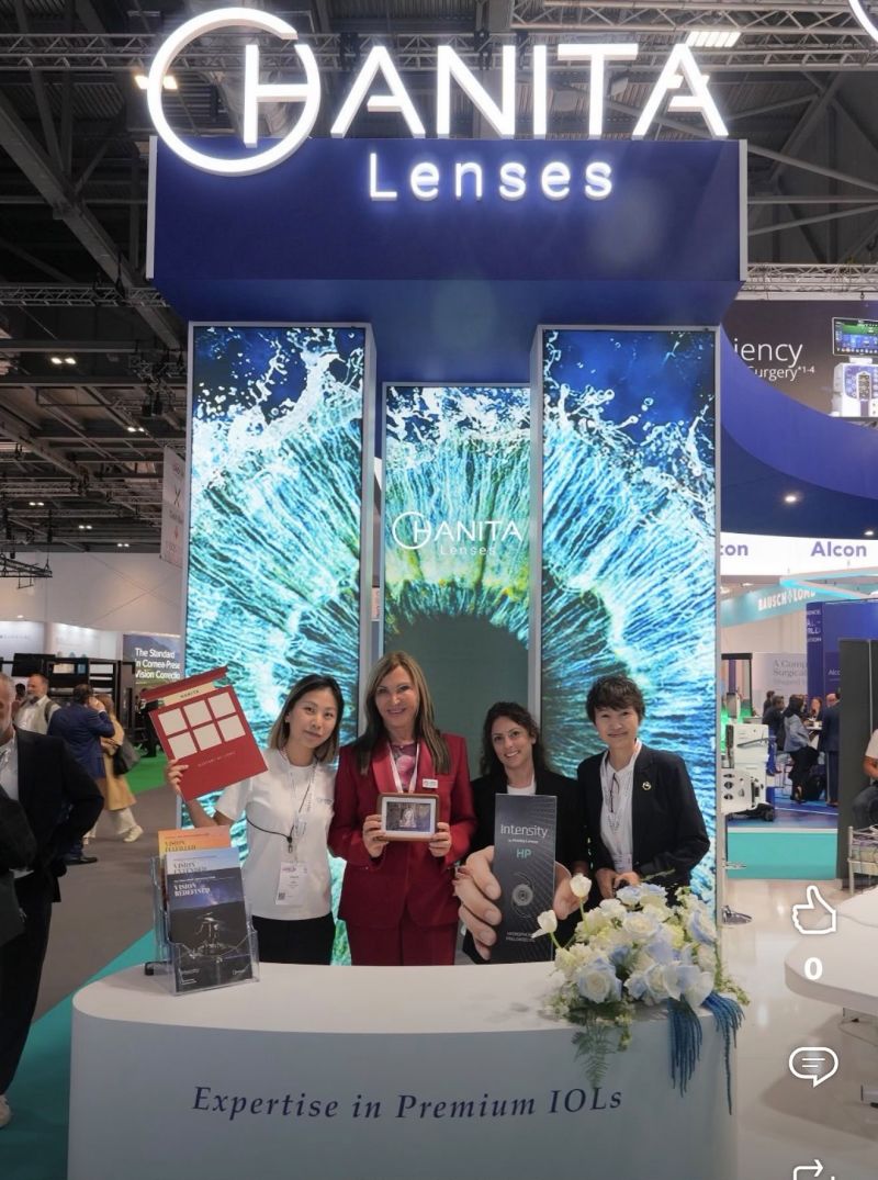 Dr. Magda Rau - ESCRS Congress – London Dr. Magda Rau - ESCRS Congress – London